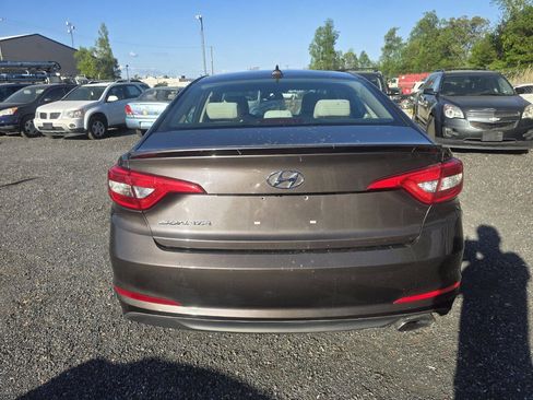 Used 2016 Hyundai Sonata SE image 9
