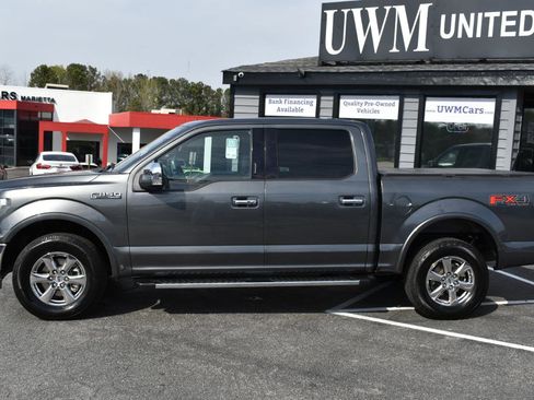 Used 2019 Ford F150 Lariat w/ Equipment Group 502A Luxury AWD/4WD image 7