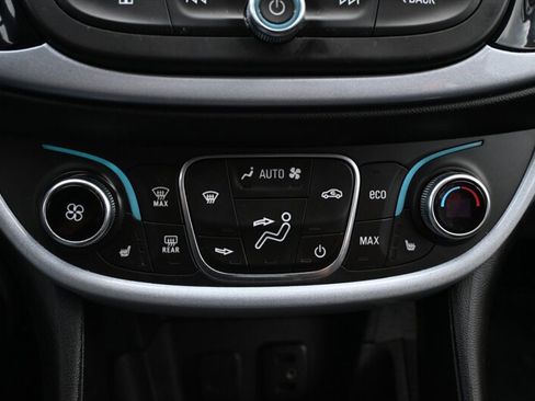 Used 2018 Chevrolet Volt LT w/ Comfort Package image 41