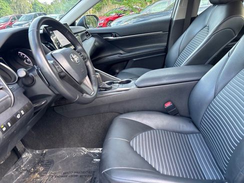 Used 2024 Toyota Camry SE image 10