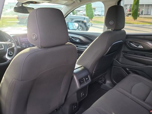 Used 2022 GMC Terrain SLE w/ Driver Convenience Package image 12