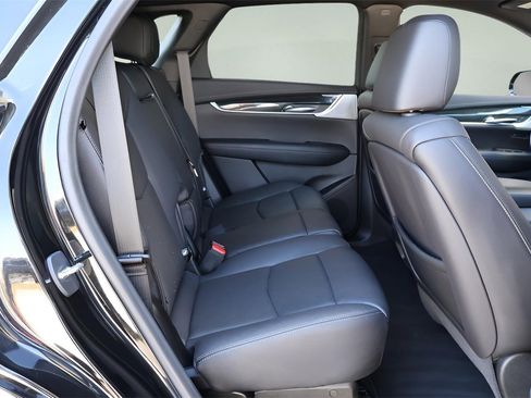Used 2020 Cadillac XT5 Premium Luxury image 18