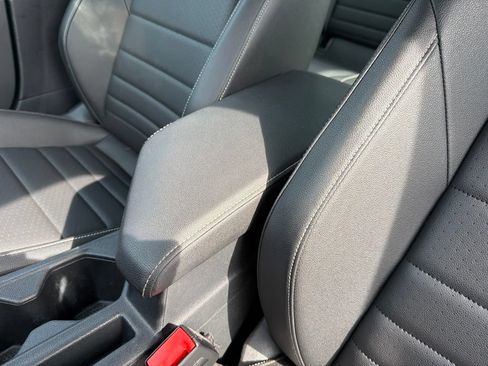 Used 2024 Volkswagen Jetta SE FWD image 14