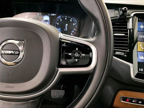 Used 2021 Volvo XC90 T6 Momentum w/ Advanced Package image 25