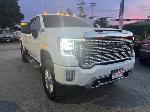 Used 2023 GMC Sierra 2500 Denali w/ Denali Ultimate Package AWD/4WD image 4
