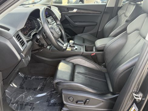 Used 2020 Audi Q5 e Premium Plus w/ Premium Plus Package image 14