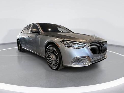 Used 2024 Mercedes-Benz Maybach S 680 4MATIC image 2
