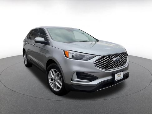 Used 2024 Ford Edge SEL AWD/4WD image 3