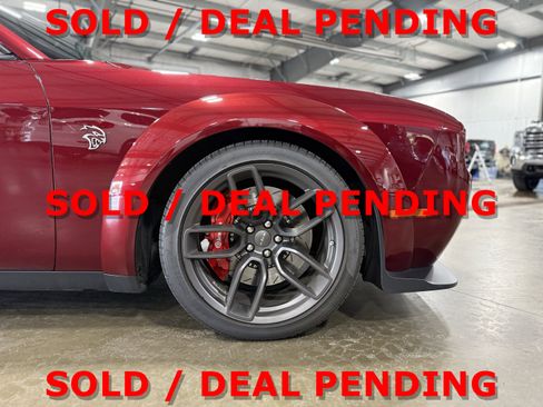 Used 2018 Dodge Challenger SRT Hellcat image 4