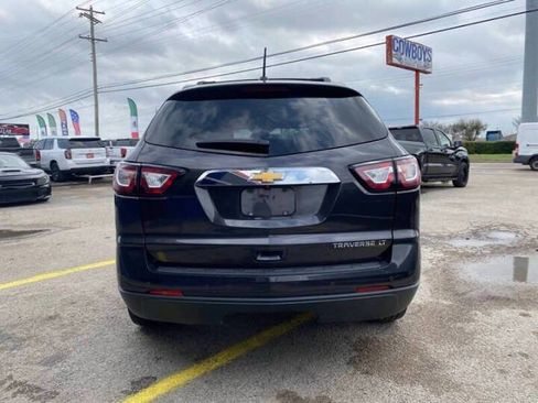 Used 2016 Chevrolet Traverse LT w/ Style and Technology Package FWD image 6