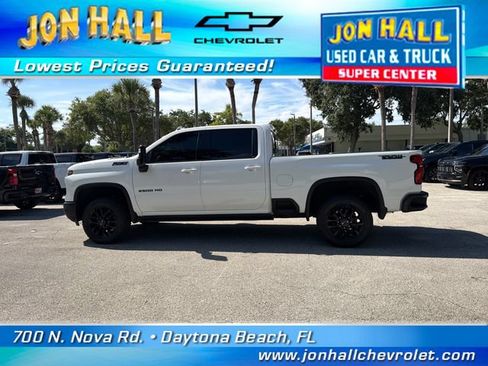 Used 2025 Chevrolet Silverado 2500 LTZ w/ LTZ Plus Package AWD/4WD image 5