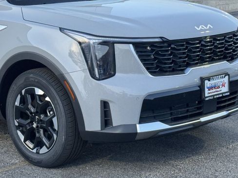 New 2026 Kia Sorento S FWD image 3
