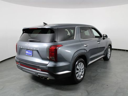 Certified 2025 Hyundai Palisade SE FWD image 16