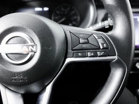 Used 2024 Nissan Kicks SV image 28