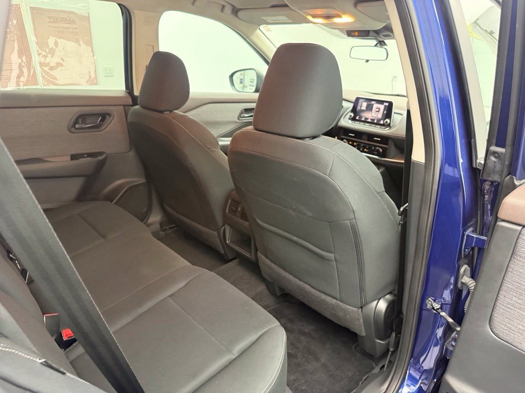 Used 2023 Nissan Rogue S AWD/4WD image 37