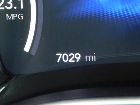 Used 2023 Chrysler Pacifica Touring-L w/ Uconnect Theater Family Group FWD image 26