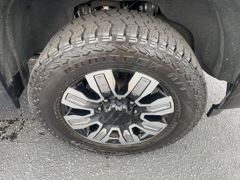 Certified 2024 GMC Sierra 2500 Denali w/ Denali Reserve Package image 7