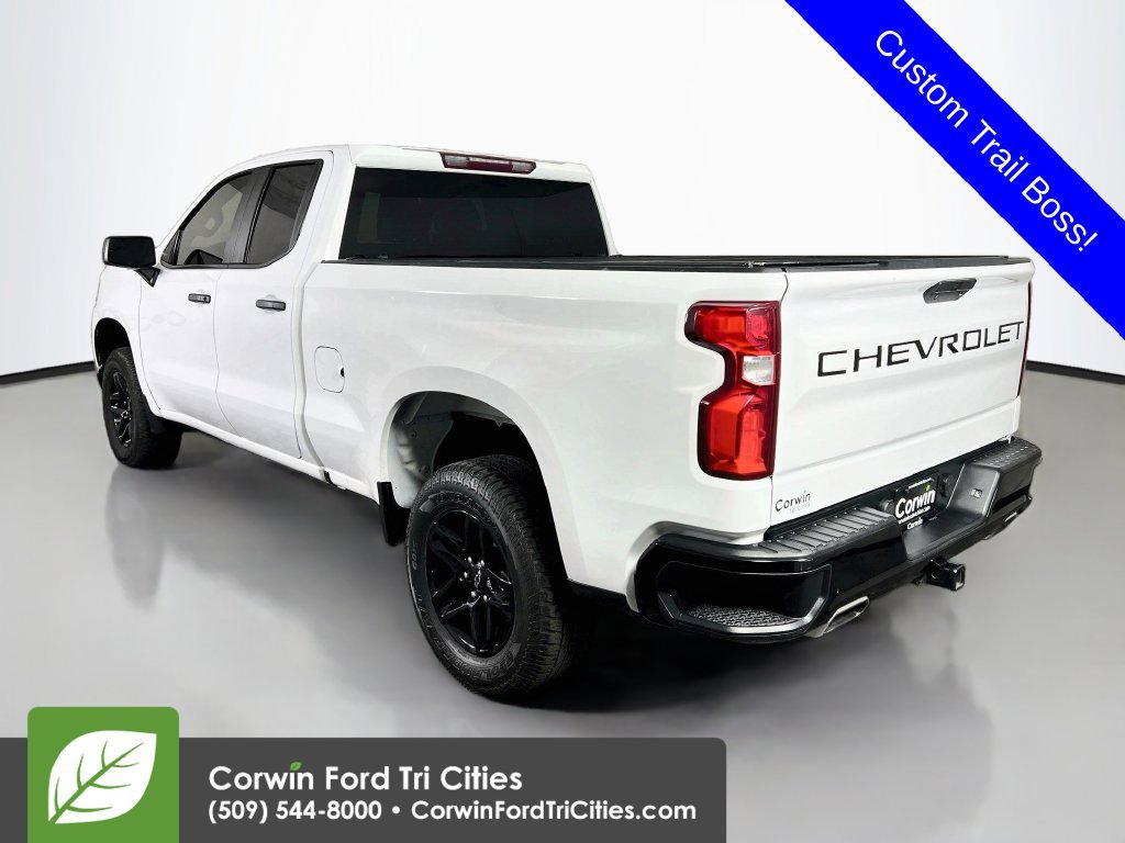 Used 2019 Chevrolet Silverado 1500 Custom Trail Boss w/ Custom Convenience Package AWD/4WD image 11