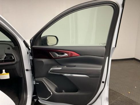 New 2026 Chevrolet Traverse RS image 24