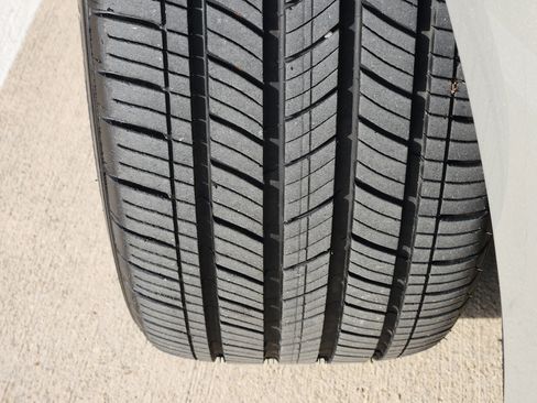 Used 2023 Lexus ES 350 w/ Premium Package image 11