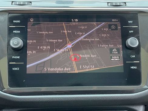 Used 2019 Volkswagen Tiguan SEL FWD image 23