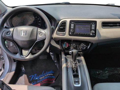 Used 2019 Honda HR-V LX image 14