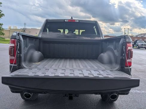 Used 2022 RAM 1500 Limited w/ Body-Colour Bumper Group AWD/4WD image 25