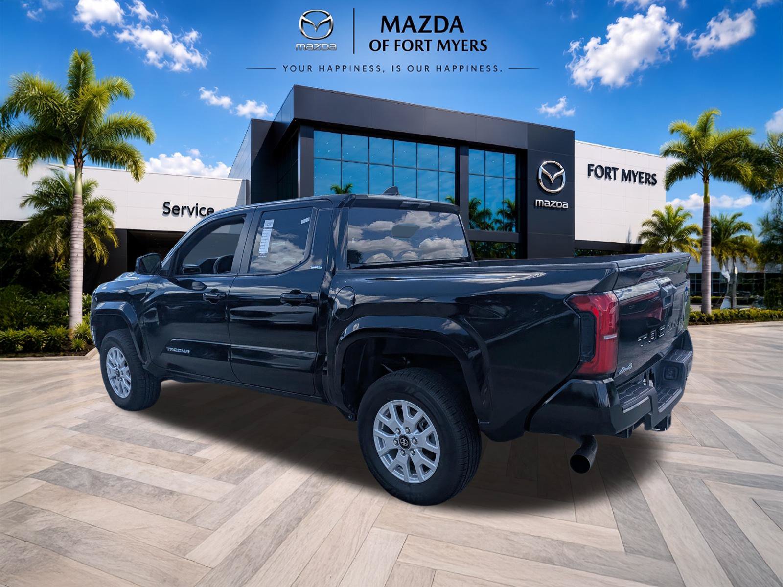 Used 2024 Toyota Tacoma SR5 AWD/4WD image 6