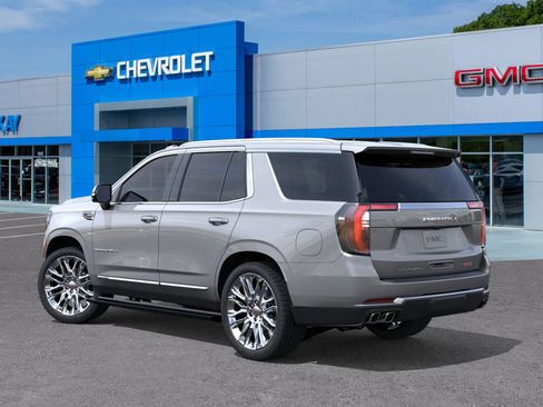 New 2025 GMC Yukon Denali w/ Denali Reserve Package image 3