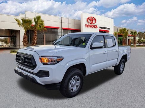 Certified 2022 Toyota Tacoma SR w/ SR Convenience Package image 9