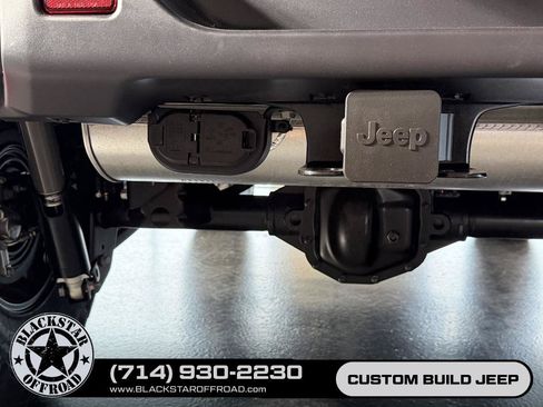 Used 2026 Jeep Wrangler Unlimited Rubicon AWD/4WD image 12