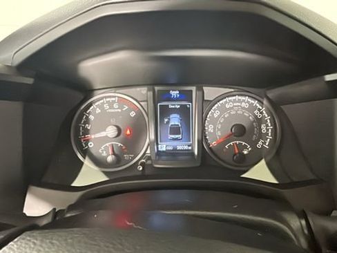 Used 2023 Toyota Tacoma SR AWD/4WD image 18