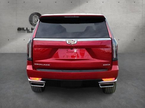 Used 2022 Cadillac Escalade Luxury image 7