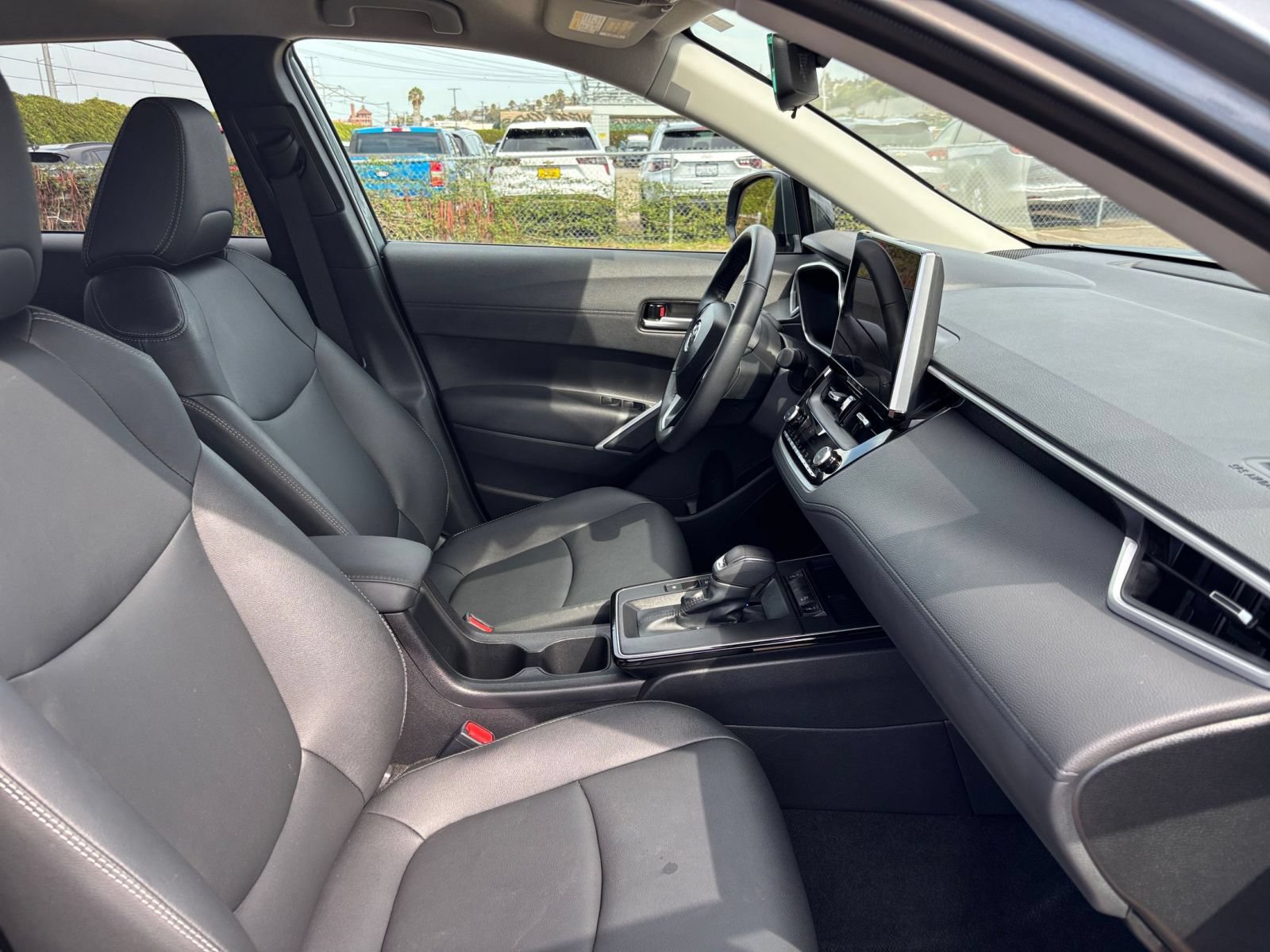 Used 2026 Toyota Corolla Cross XLE FWD image 35