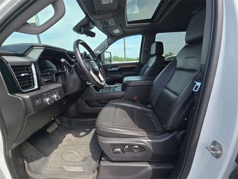 Used 2024 GMC Sierra 3500 Denali w/ Denali Reserve Package image 16