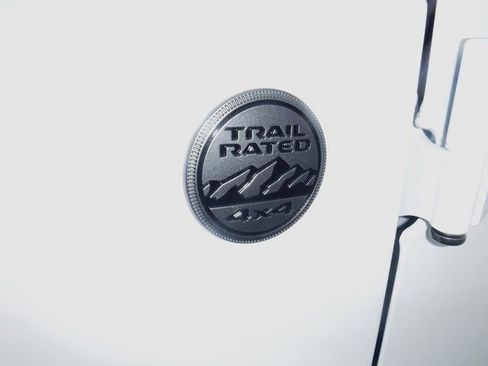 Used 2025 Jeep Wrangler Sport image 4