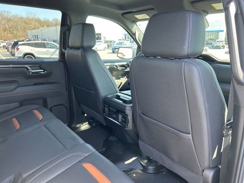 Used 2025 GMC Sierra 1500 AT4 AWD/4WD image 52