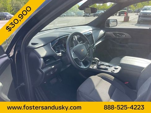 Used 2023 Chevrolet Traverse LT FWD image 13