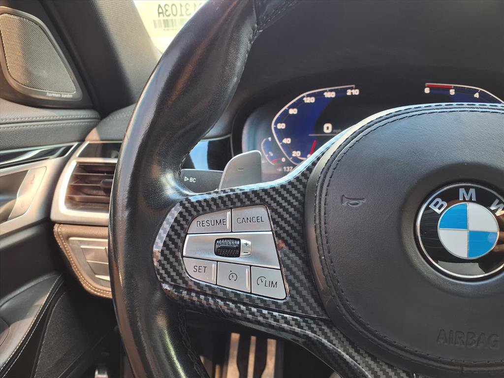 Used 2022 BMW 740i w/ M Sport Package RWD image 28