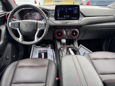 Certified 2025 Chevrolet Blazer RS image 11