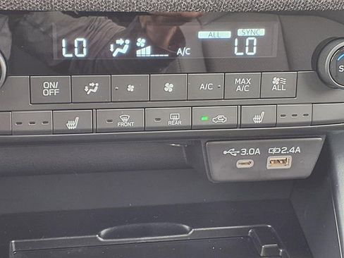 New 2026 Subaru Outback Limited AWD/4WD image 13