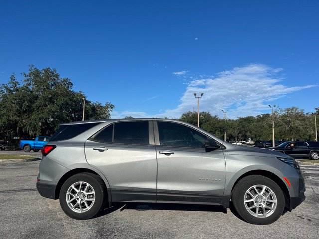 Used 2024 Chevrolet Equinox LS w/ LS Convenience Package FWD image 6