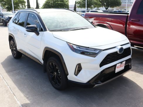 Used 2024 Toyota RAV4 XSE image 2