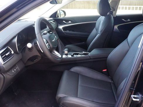 New 2026 Genesis G70 2.5T image 16