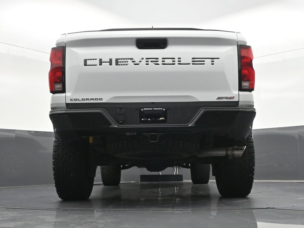 Used 2024 Chevrolet Colorado ZR2 AWD/4WD image 31
