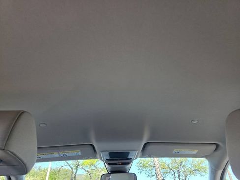 New 2027 Honda HR-V LX image 17