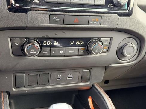 Used 2024 Nissan Frontier PRO-4X AWD/4WD image 21