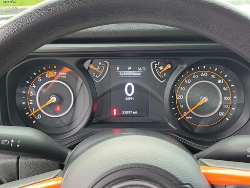 Used 2024 Jeep Wrangler Unlimited Sport AWD/4WD image 27