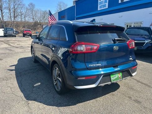 Used 2017 Kia Niro Touring image 12