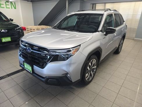 New 2026 Subaru Forester Touring AWD/4WD image 3